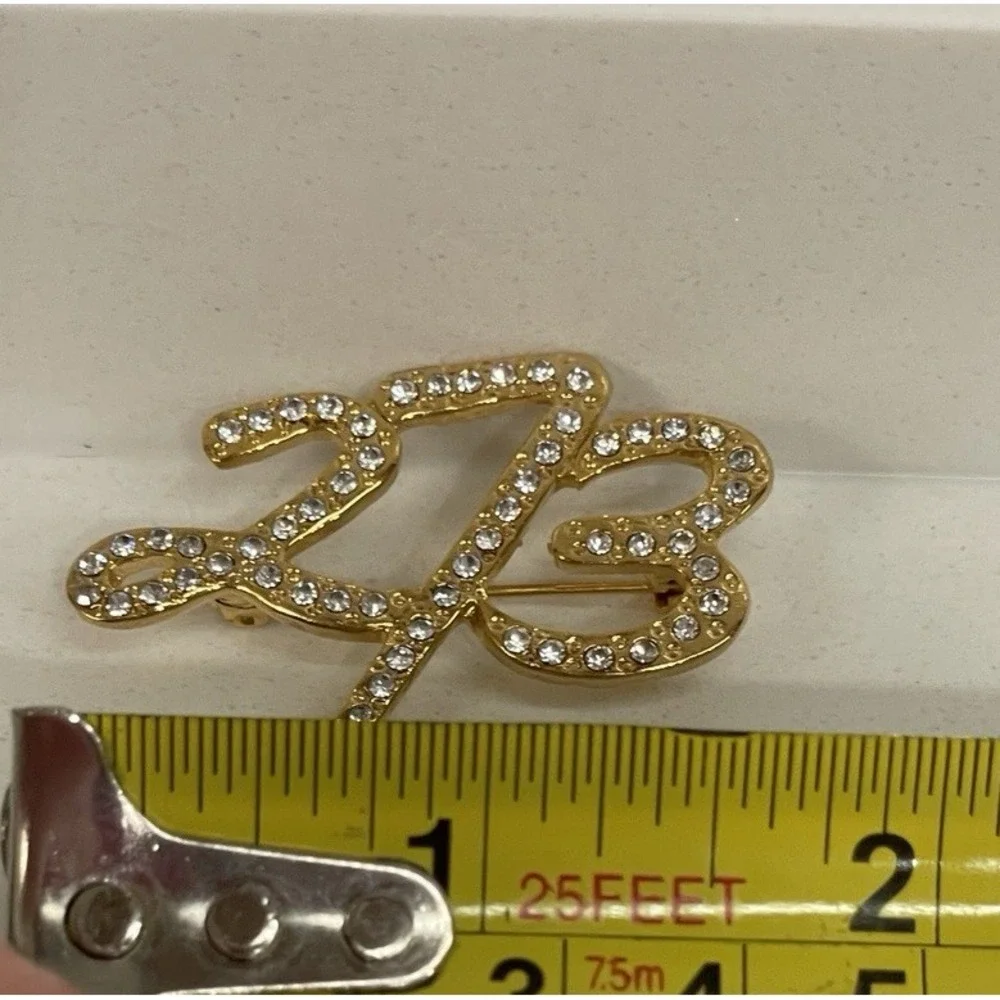 Vintage 273 Rodeo Drive Fred Hayman Brooch Goldtone Rhinestone Pin 1.5
